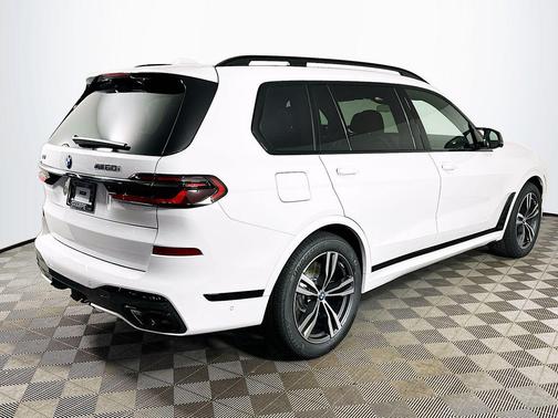 2026 BMW X7 M60i