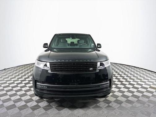 2025 Land Rover Range Rover P400 SE