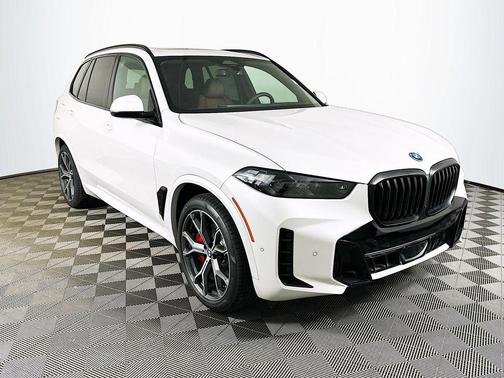 Mineral White Metallic 2026 BMW X5 PHEV xDrive50e