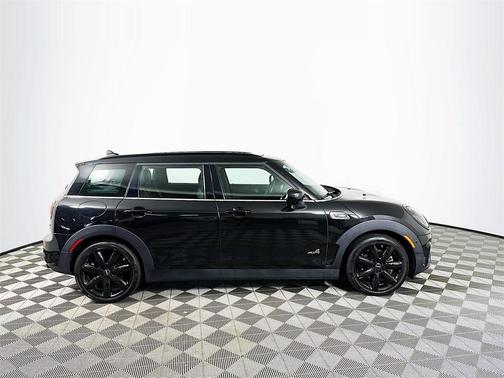 2022 MINI Clubman Cooper S ALL4