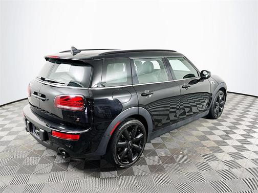 2022 MINI Clubman Cooper S ALL4
