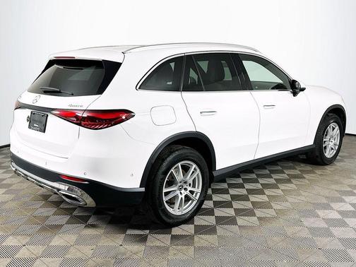 2023 Mercedes-Benz GLC 300 4MATIC