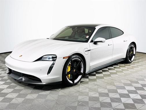 2022 Porsche Taycan Turbo S