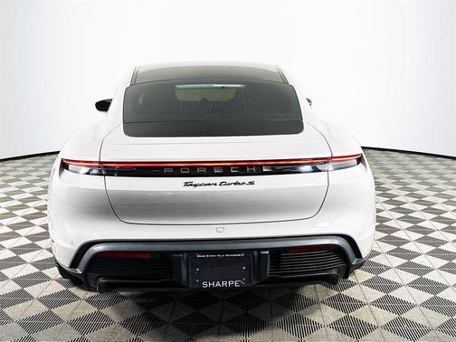 2022 Porsche Taycan Turbo S