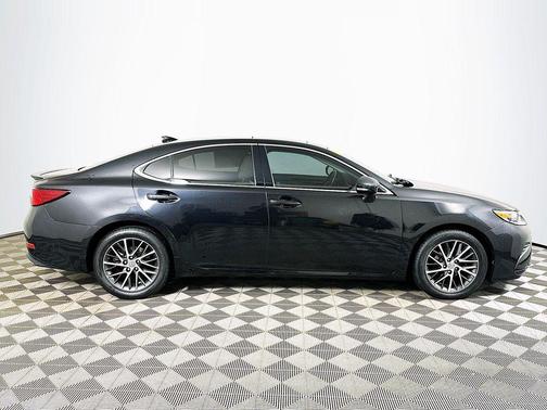 2017 Lexus ES 350 Base