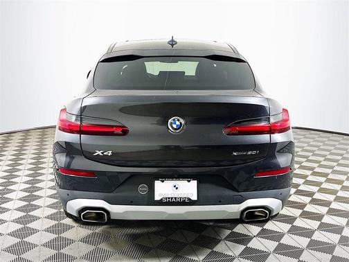2024 BMW X4 xDrive30i