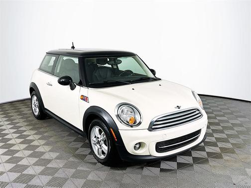2013 MINI Hardtop Cooper
