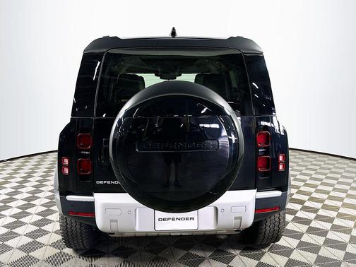 Santorini Black Metallic 2024 Land Rover Defender 110 P300
