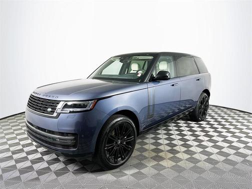 2025 Land Rover Range Rover P400 SE 7 Seat