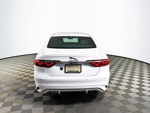 2024 Jaguar XF R-Dynamic SE P250 AWD Automatic