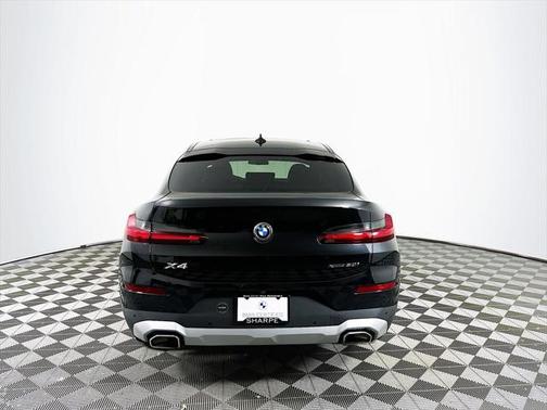 2024 BMW X4 xDrive30i
