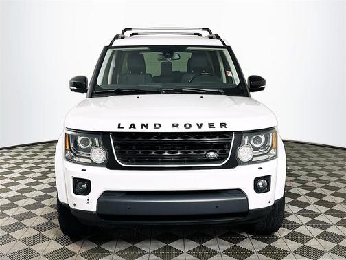 2016 Land Rover LR4 Base
