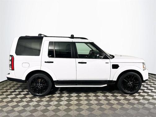 2016 Land Rover LR4 Base