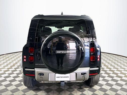 Santorini Black Metallic 2024 Land Rover Defender X-Dynamic SE