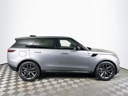 Eiger Grey Metallic 2025 Land Rover Range Rover Sport SE