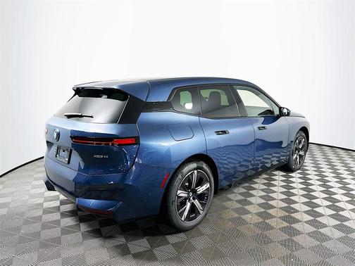 2026 BMW iX xDrive45