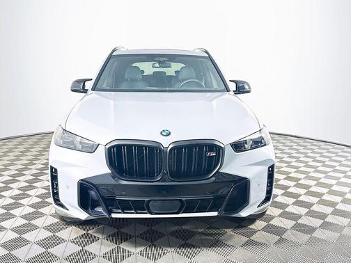 Brooklyn Grey Metallic 2026 BMW X5 M60i