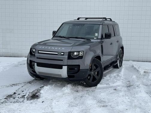 2022 Land Rover Defender 110 SE