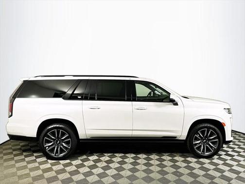 2022 Cadillac Escalade ESV Sport