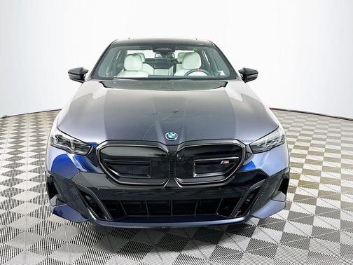 Carbon Black Metallic 2026 BMW i5 M60