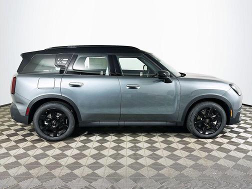 Green 2027 MINI Countryman Cooper S ALL4