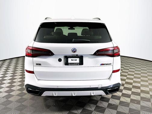 Alpine White 2022 BMW X5 M50i