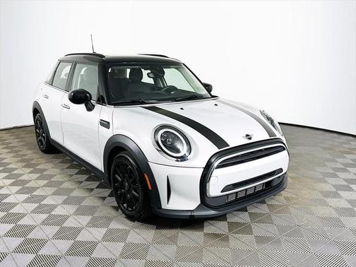 2023 MINI Hardtop Cooper