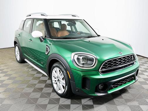 British Racing Green 2024 MINI Countryman Cooper S ALL4