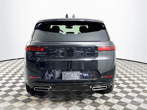 2025 Land Rover Range Rover Sport SE