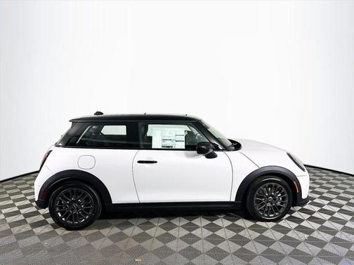 2025 MINI Hardtop Cooper