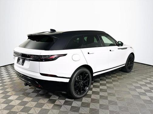 2026 Land Rover Range Rover Velar P250 SE R-Dynamic