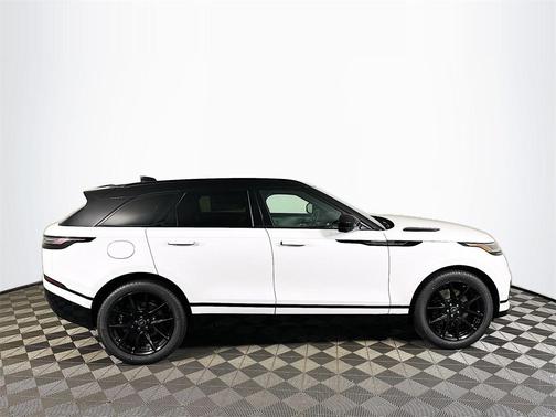 2026 Land Rover Range Rover Velar P250 SE R-Dynamic
