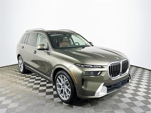 2025 BMW X7 xDrive40i