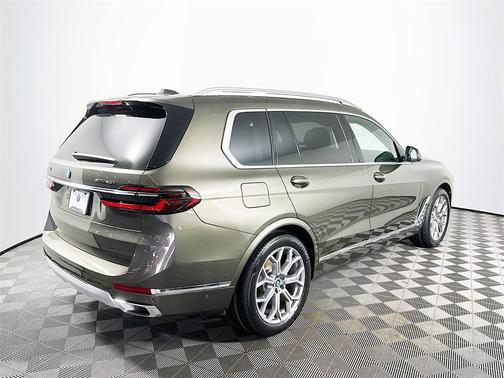 2025 BMW X7 xDrive40i