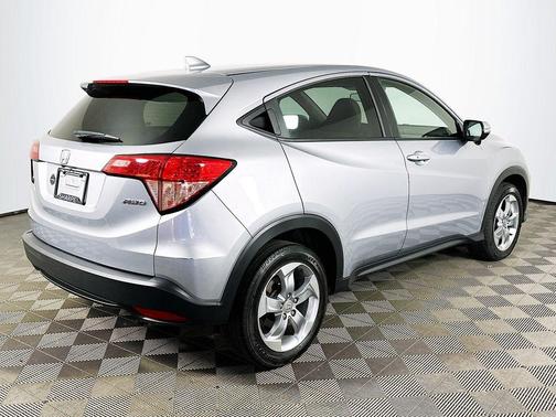 Lunar Silver Metallic 2017 Honda HR-V EX
