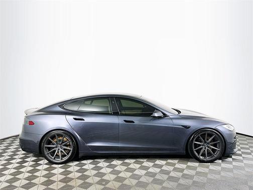 2021 Tesla Model S Plaid
