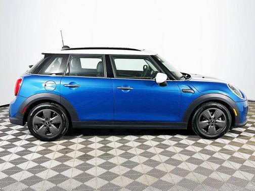 2023 MINI Hardtop Cooper