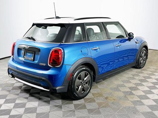 2023 MINI Hardtop Cooper