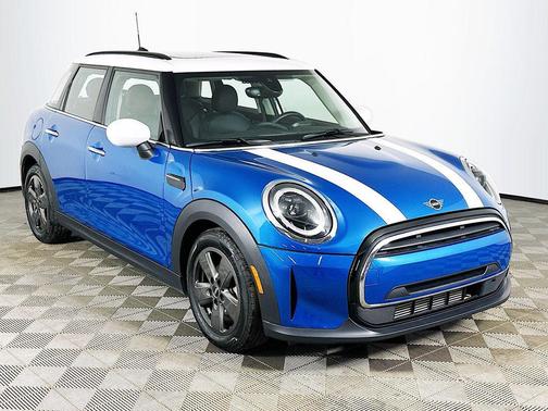 2023 MINI Hardtop Cooper