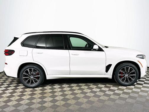 Alpine White 2026 BMW X5 xDrive40i