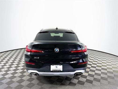 2025 BMW X4 xDrive30i