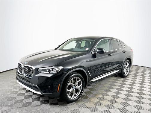 2025 BMW X4 xDrive30i