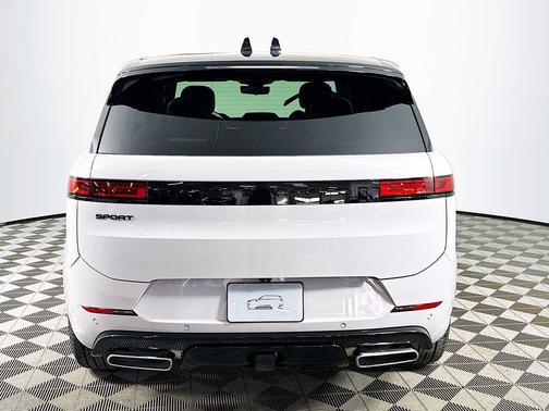 Borasco Grey Metallic 2026 Land Rover Range Rover Sport SE