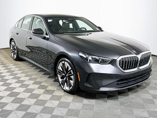 2026 BMW 530 i xDrive