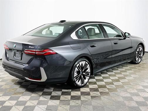 2026 BMW 530 i xDrive