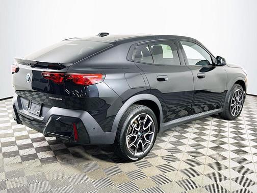 2025 BMW X2 xDrive28i