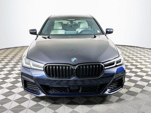 Carbon Black Metallic 2022 BMW M550 i Xdrive