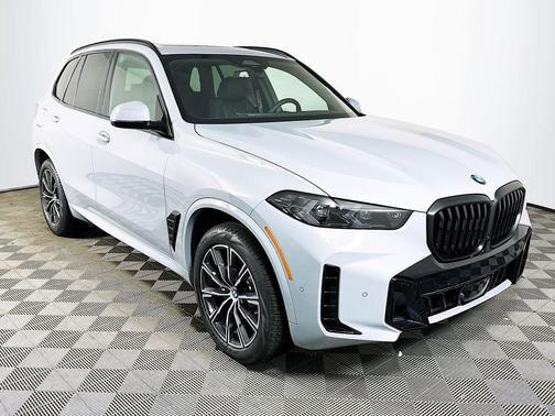 Brooklyn Grey Metallic 2026 BMW X5 xDrive40i