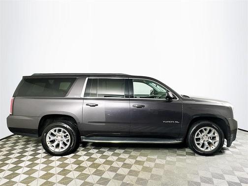 2017 GMC Yukon XL SLT