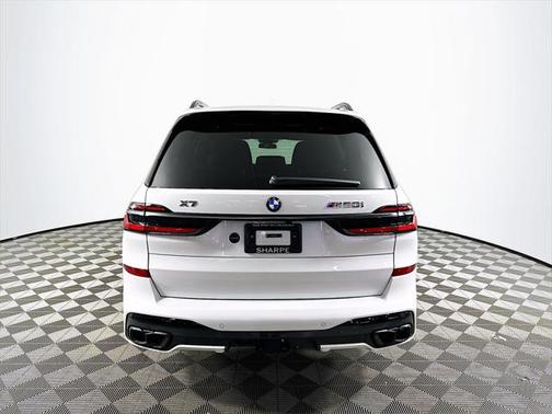 2025 BMW X7 M60i